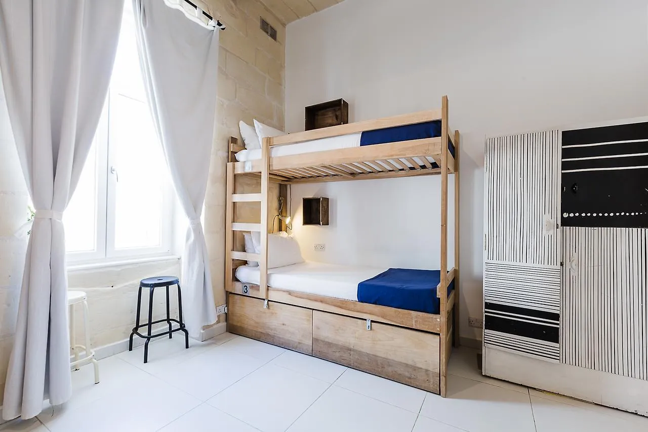 Two Pillows Boutique Hostel Sliema 3*,  Malta