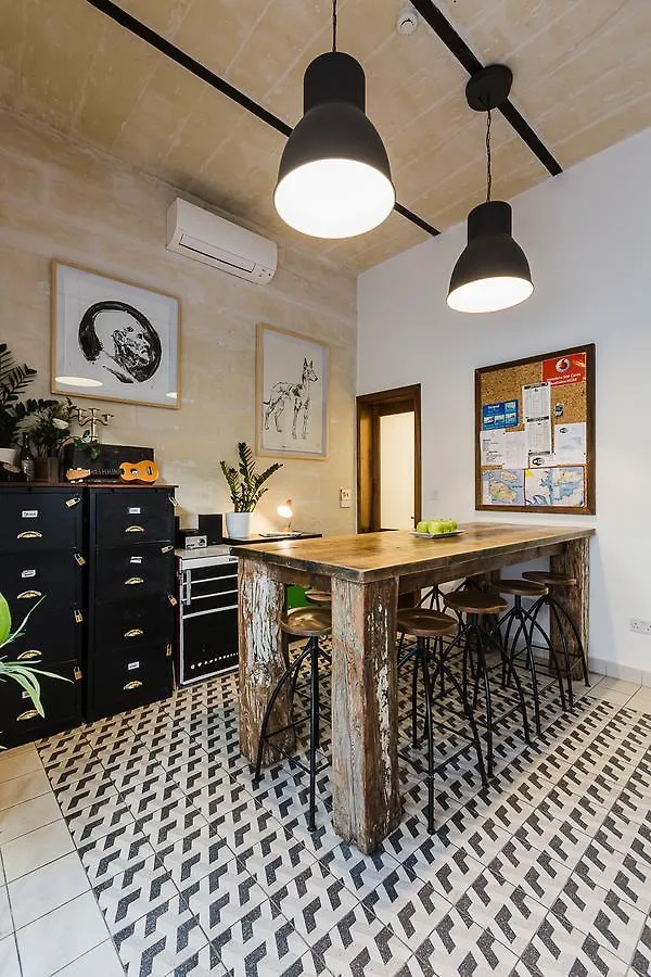 Two Pillows Boutique Hostel Sliema