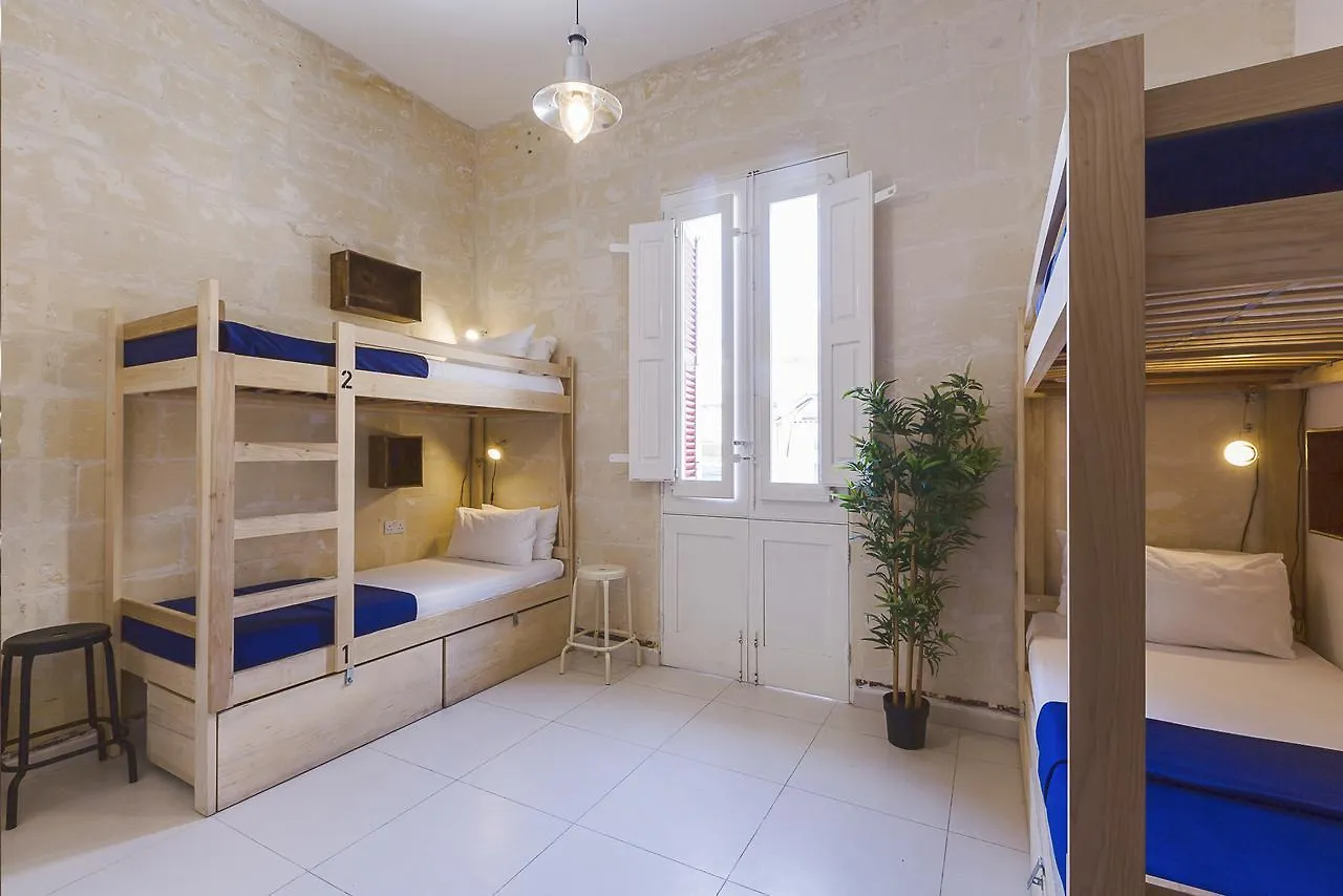 Two Pillows Boutique Hostel Sliema 3*,  Malta