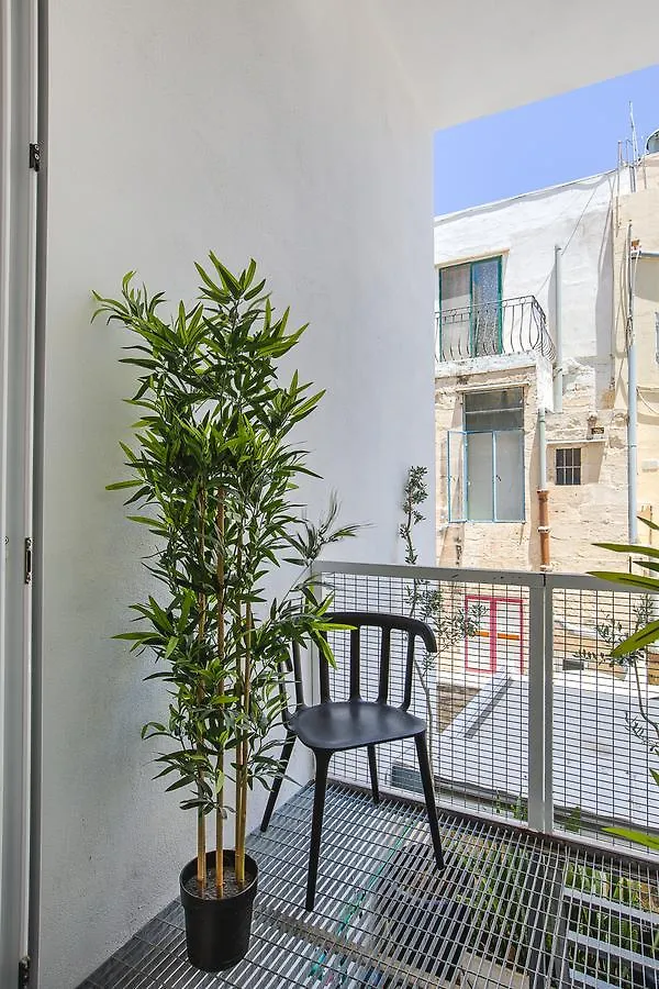 Two Pillows Boutique Hostel Sliema 3*,