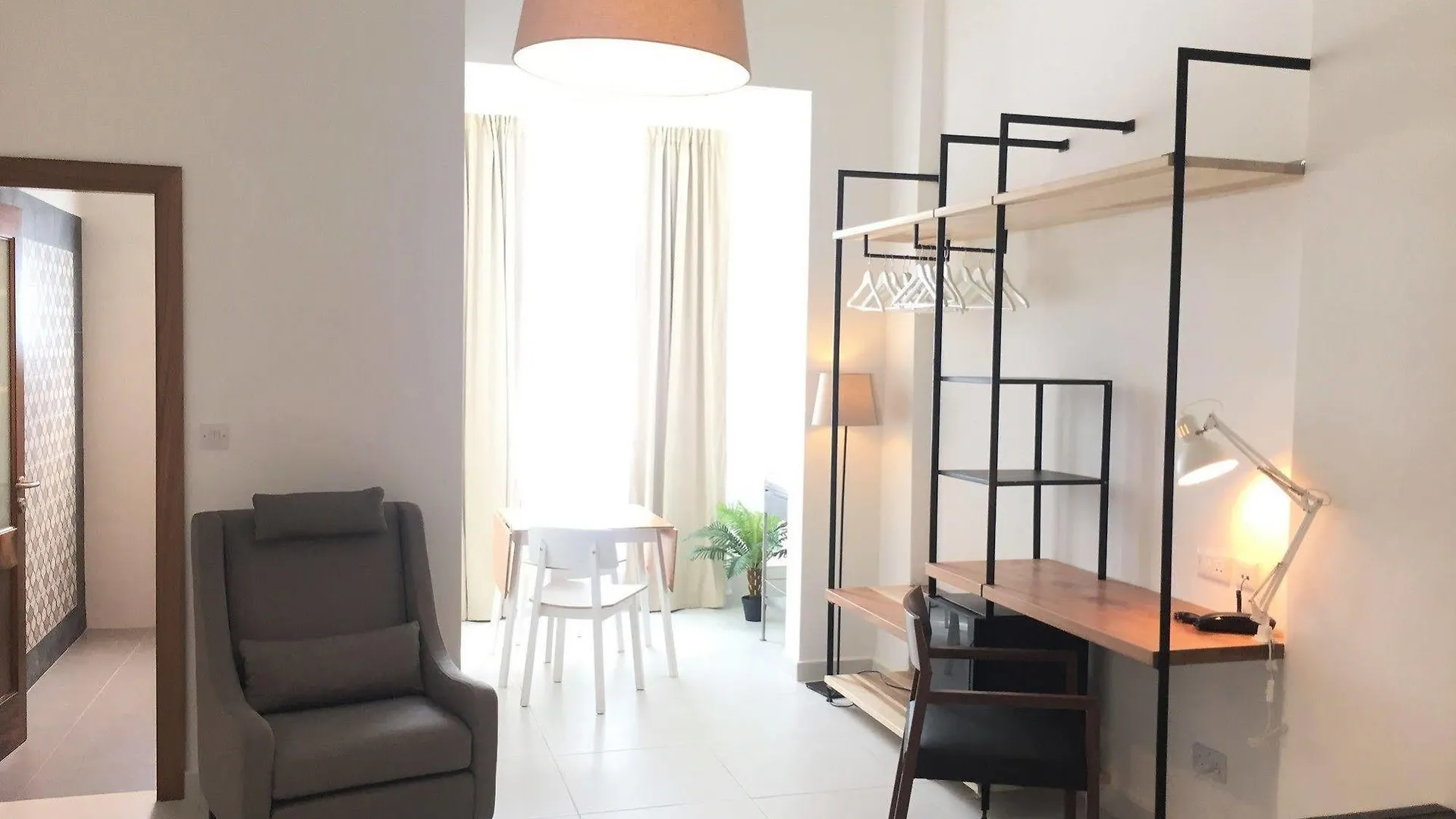 Two Pillows Boutique Hostel Sliema