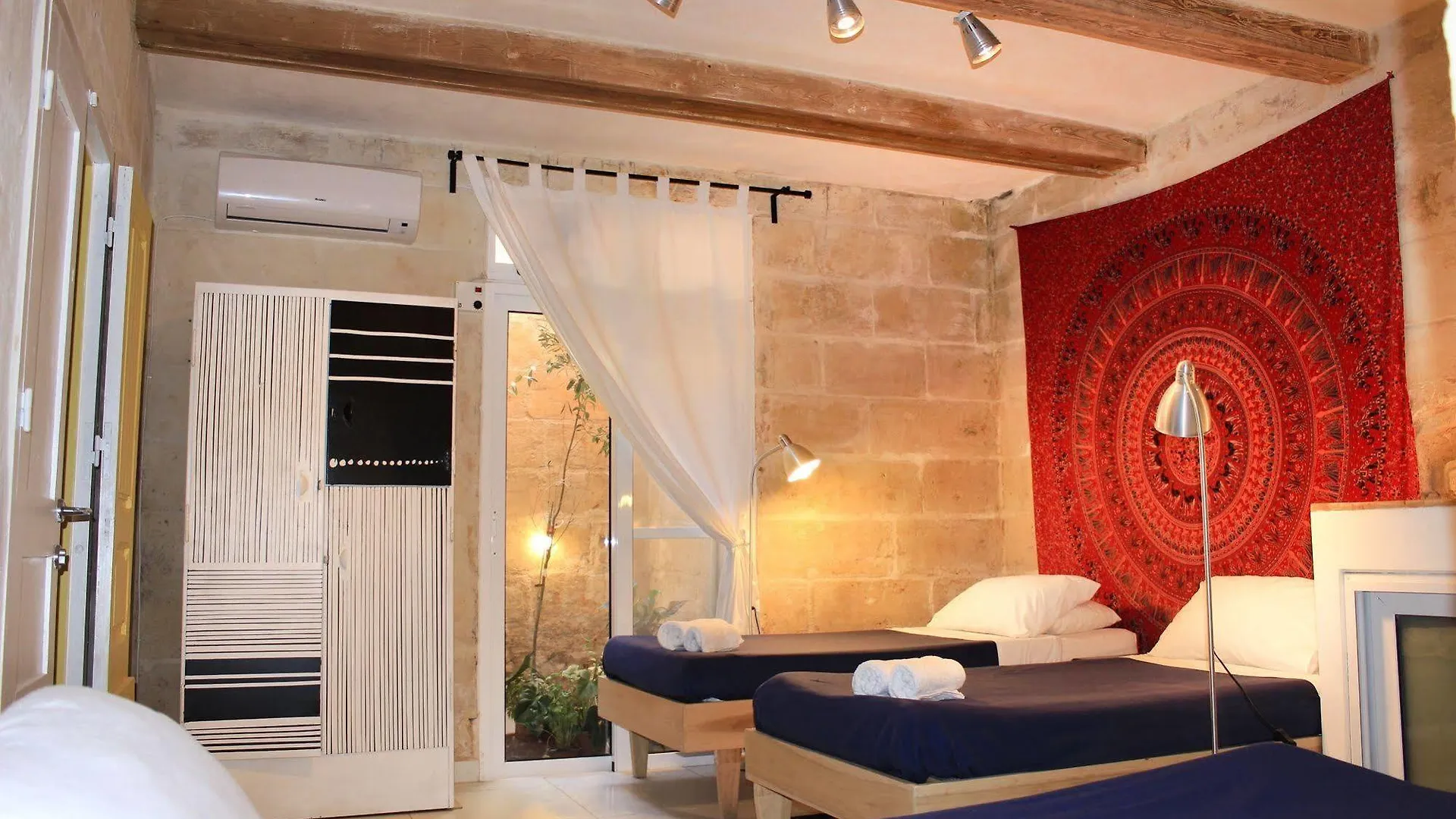 Two Pillows Boutique Hostel Sliema