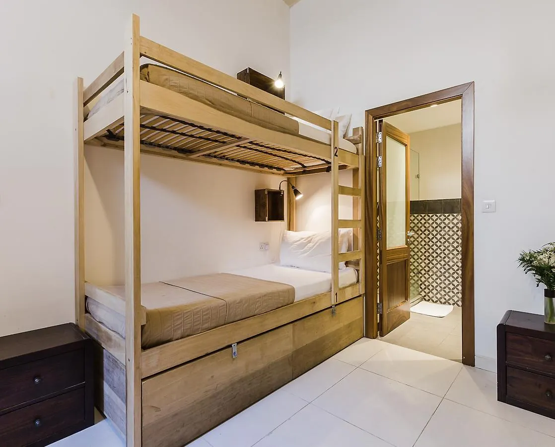 Two Pillows Boutique Hostel Sliema 0*,
