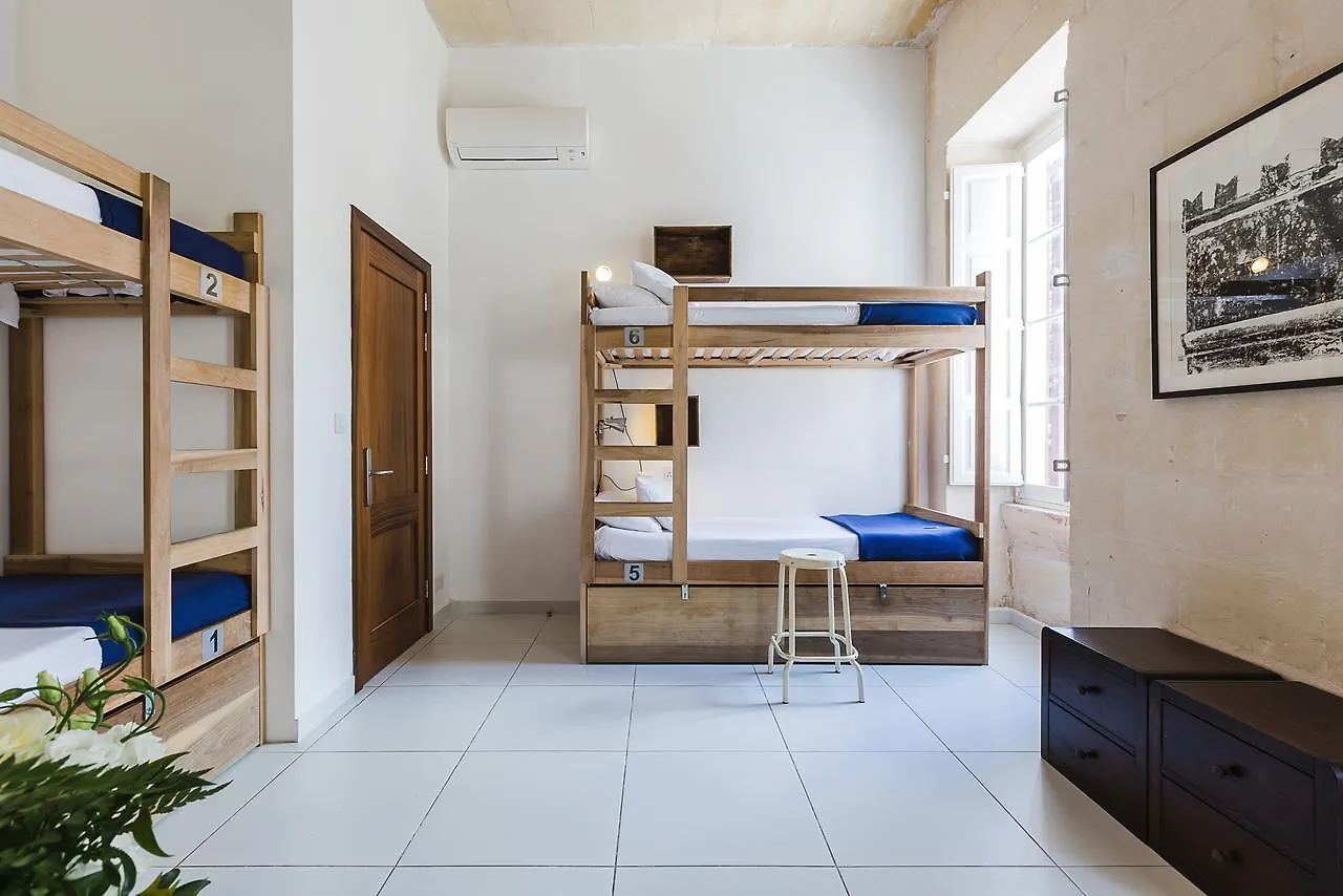 Two Pillows Boutique Hostel Sliema Malta