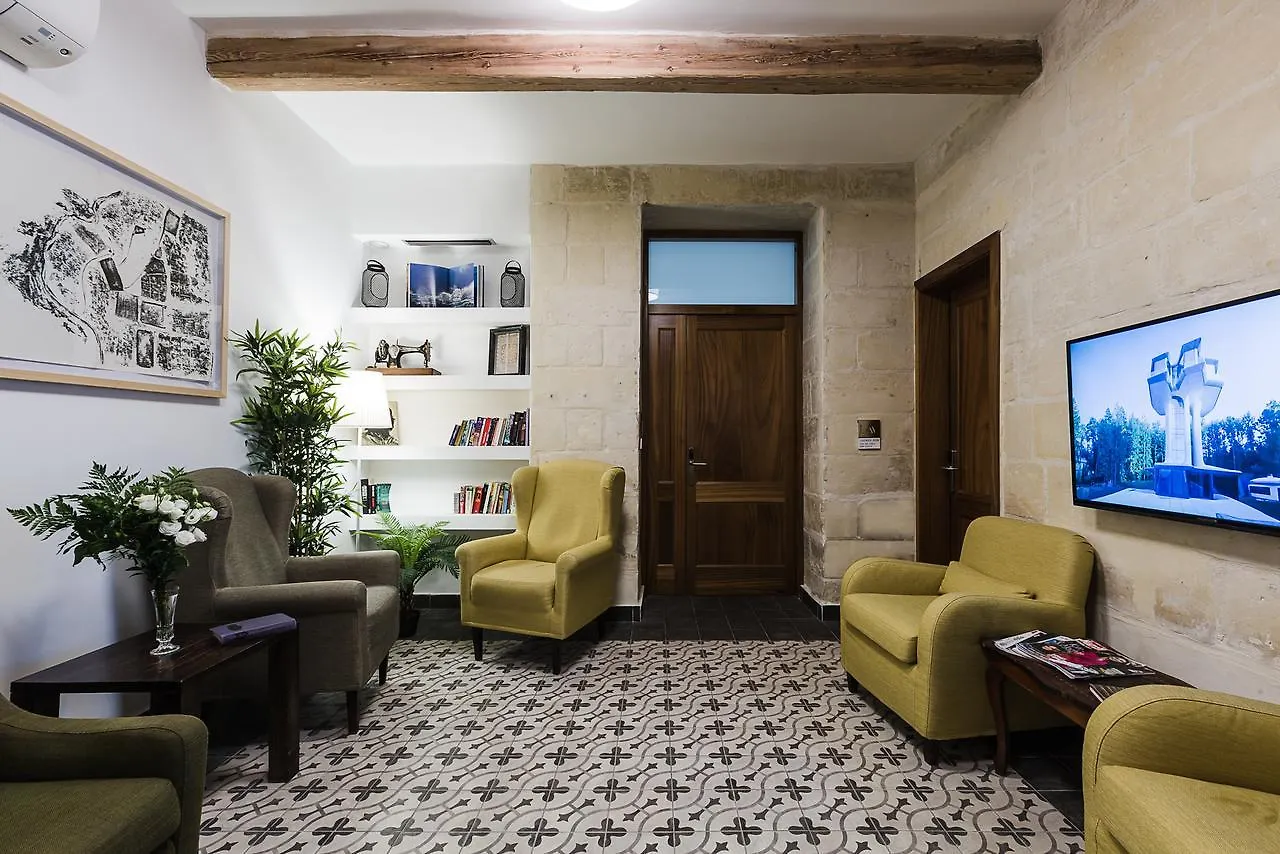 Two Pillows Boutique Hostel Sliema Malta